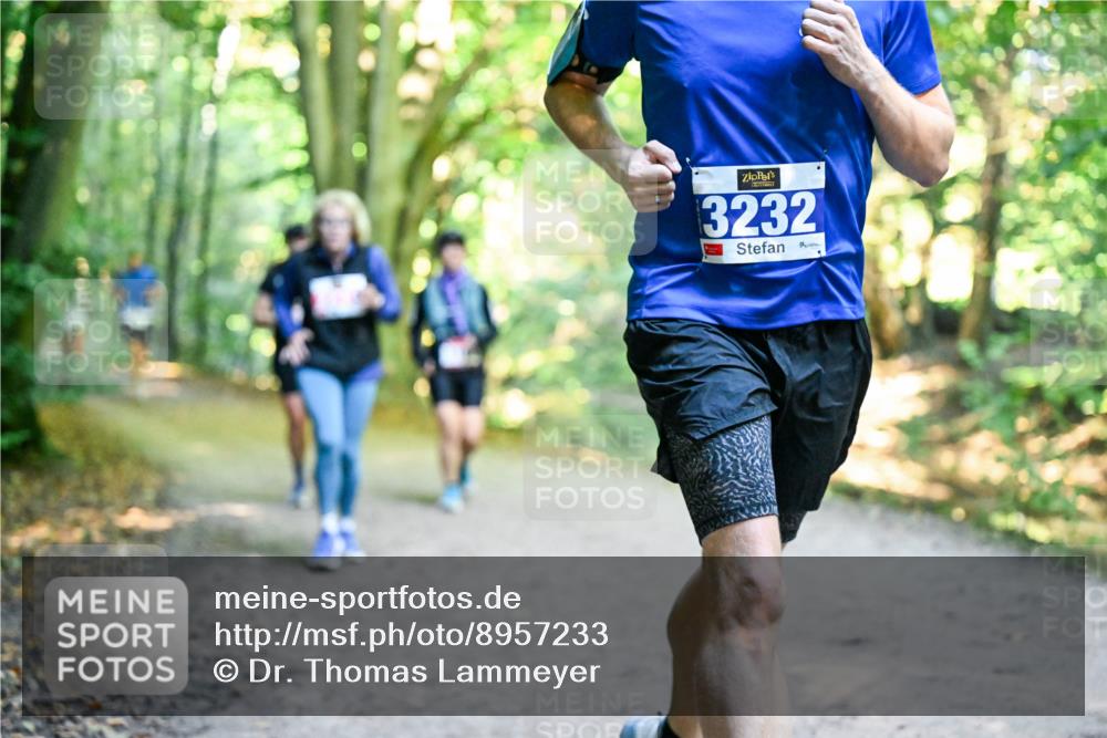28.09.2025 - 33. Volkslauf durch das schöne Alstertal Dr. Thomas Lammeyer http://msf.ph/oto/8957233 28.09.2025 10:47:36 Laufen 3232 meine-sportfotos.de