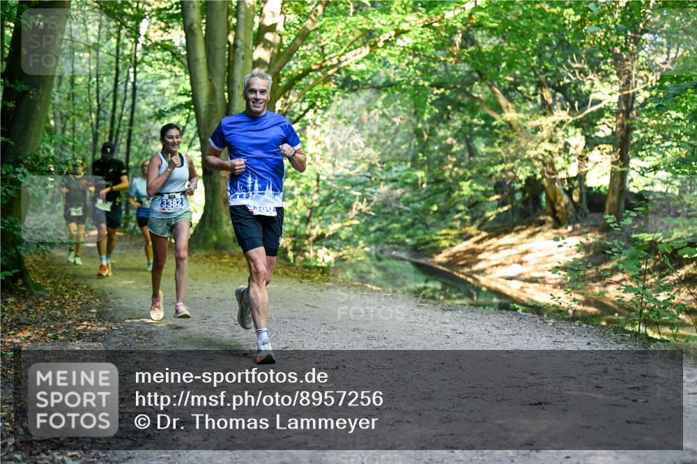 28.09.2025 - 33. Volkslauf durch das schöne Alstertal Dr. Thomas Lammeyer http://msf.ph/oto/8957256 28.09.2025 10:47:42 Laufen 3382 meine-sportfotos.de
