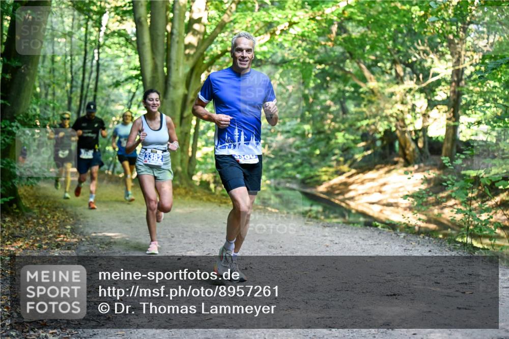 28.09.2025 - 33. Volkslauf durch das schöne Alstertal Dr. Thomas Lammeyer http://msf.ph/oto/8957261 28.09.2025 10:47:42 Laufen 500 meine-sportfotos.de