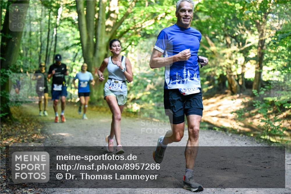 28.09.2025 - 33. Volkslauf durch das schöne Alstertal Dr. Thomas Lammeyer http://msf.ph/oto/8957266 28.09.2025 10:47:43 Laufen 3382, 3500 meine-sportfotos.de