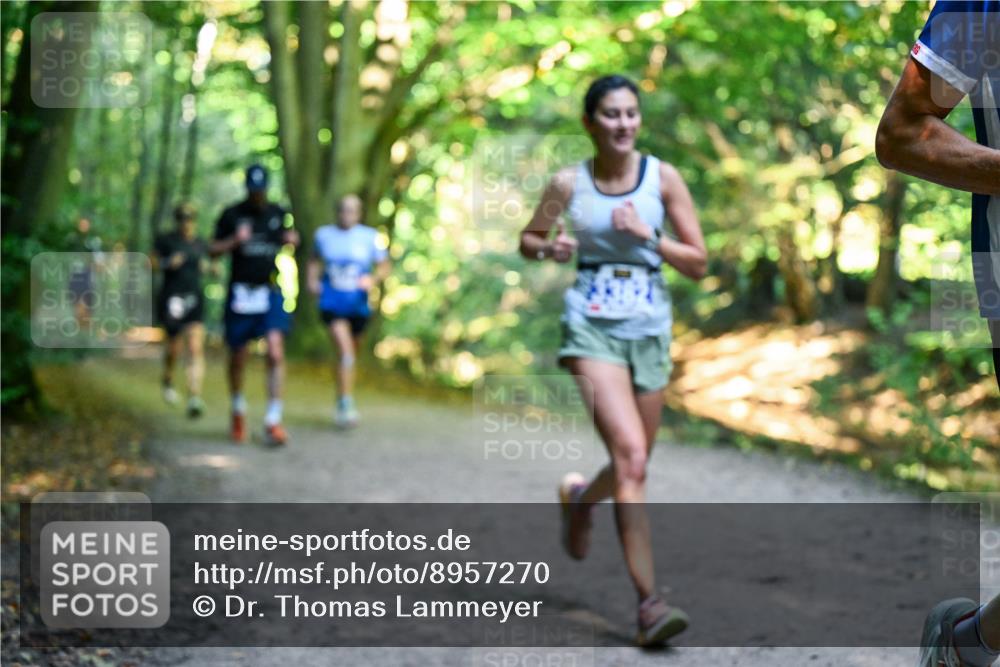 28.09.2025 - 33. Volkslauf durch das schöne Alstertal Dr. Thomas Lammeyer http://msf.ph/oto/8957270 28.09.2025 10:47:44 Laufen  meine-sportfotos.de