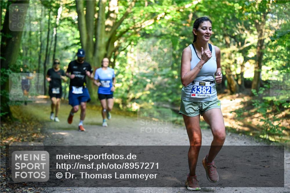 28.09.2025 - 33. Volkslauf durch das schöne Alstertal Dr. Thomas Lammeyer http://msf.ph/oto/8957271 28.09.2025 10:47:44 Laufen 3382 meine-sportfotos.de