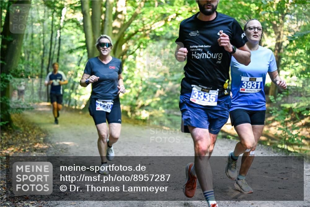 28.09.2025 - 33. Volkslauf durch das schöne Alstertal Dr. Thomas Lammeyer http://msf.ph/oto/8957287 28.09.2025 10:47:46 Laufen 3220, 2023, 3335, 3931 meine-sportfotos.de