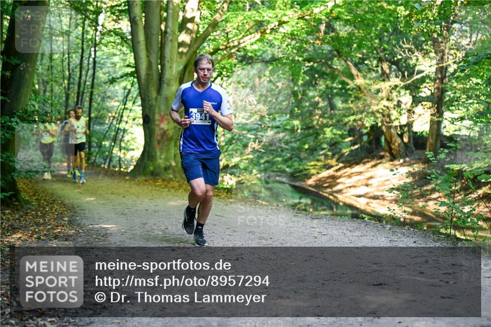 28.09.2025 - 33. Volkslauf durch das schöne Alstertal Dr. Thomas Lammeyer http://msf.ph/oto/8957294 28.09.2025 10:47:49 Laufen 3941 meine-sportfotos.de
