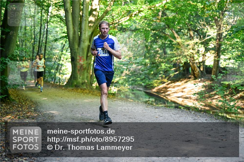 28.09.2025 - 33. Volkslauf durch das schöne Alstertal Dr. Thomas Lammeyer http://msf.ph/oto/8957295 28.09.2025 10:47:49 Laufen 3941 meine-sportfotos.de