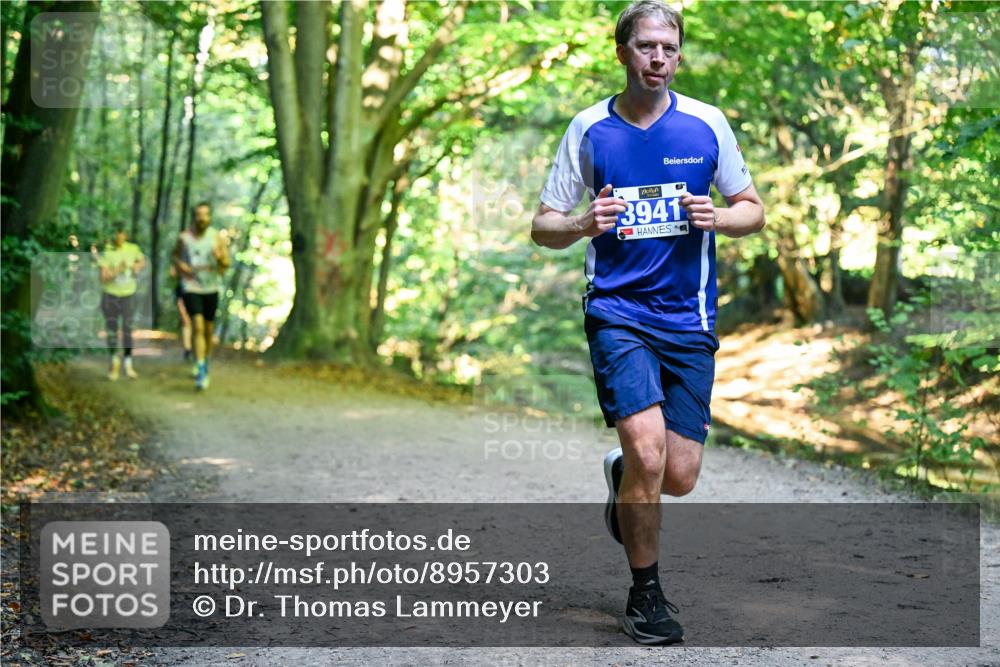 28.09.2025 - 33. Volkslauf durch das schöne Alstertal Dr. Thomas Lammeyer http://msf.ph/oto/8957303 28.09.2025 10:47:50 Laufen 3941 meine-sportfotos.de