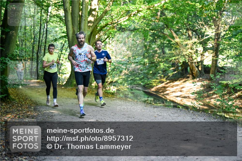 28.09.2025 - 33. Volkslauf durch das schöne Alstertal Dr. Thomas Lammeyer http://msf.ph/oto/8957312 28.09.2025 10:47:53 Laufen 3333, 3046, 3393, 9 meine-sportfotos.de