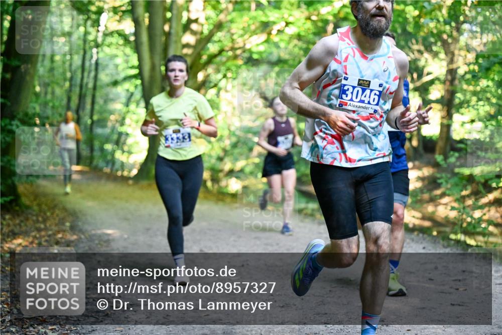 28.09.2025 - 33. Volkslauf durch das schöne Alstertal Dr. Thomas Lammeyer http://msf.ph/oto/8957327 28.09.2025 10:47:55 Laufen 3333, 13046 meine-sportfotos.de