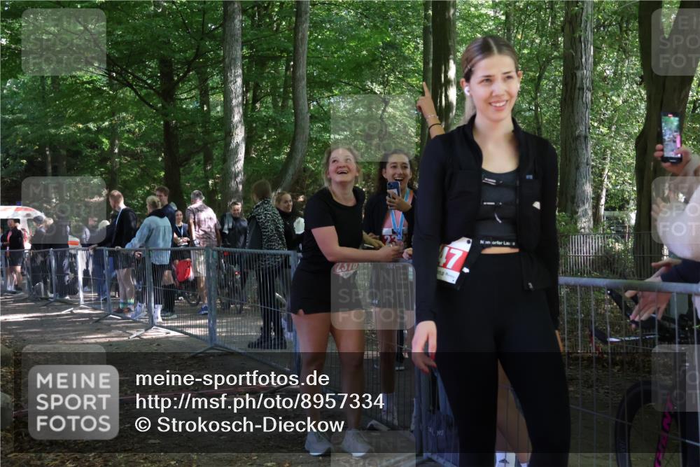 28.09.2025 - 33. Volkslauf durch das schöne Alstertal Strokosch-Dieckow http://msf.ph/oto/8957334 28.09.2025 13:02:22 Ziel 2278 meine-sportfotos.de