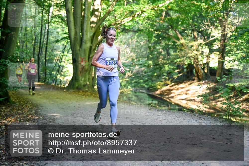 28.09.2025 - 33. Volkslauf durch das schöne Alstertal Dr. Thomas Lammeyer http://msf.ph/oto/8957337 28.09.2025 10:47:59 Laufen 13136 meine-sportfotos.de