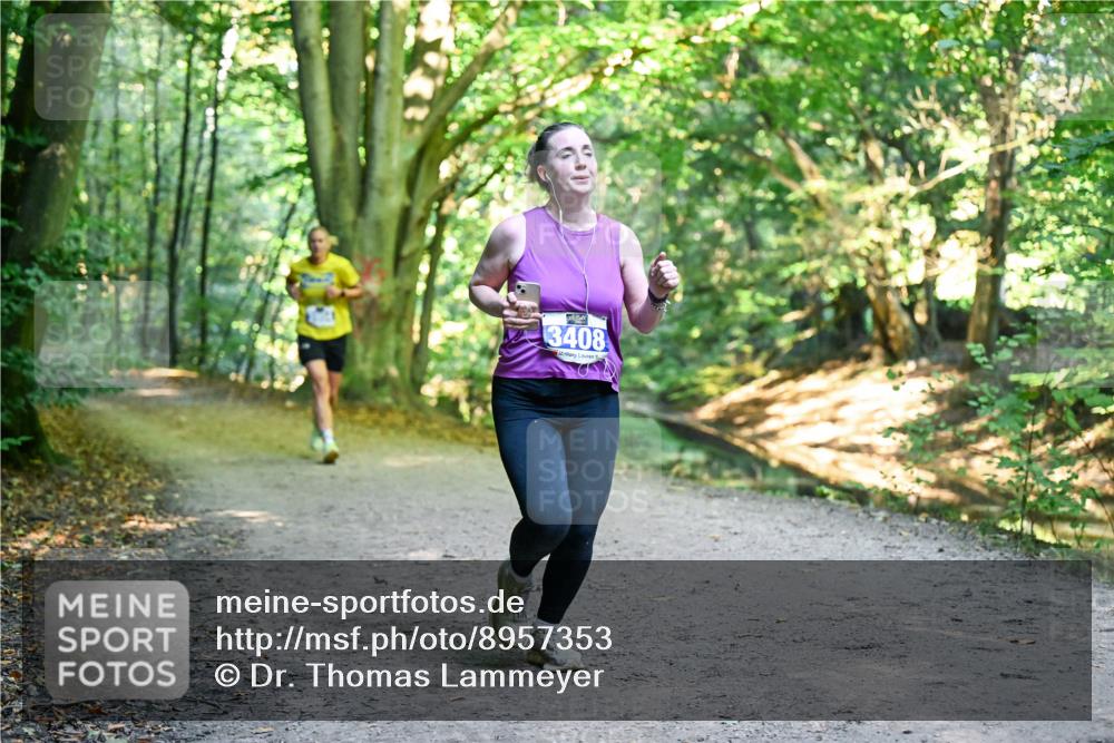 28.09.2025 - 33. Volkslauf durch das schöne Alstertal Dr. Thomas Lammeyer http://msf.ph/oto/8957353 28.09.2025 10:48:04 Laufen 3408 meine-sportfotos.de