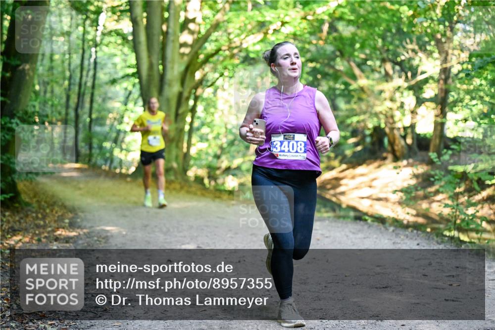 28.09.2025 - 33. Volkslauf durch das schöne Alstertal Dr. Thomas Lammeyer http://msf.ph/oto/8957355 28.09.2025 10:48:04 Laufen 3408 meine-sportfotos.de