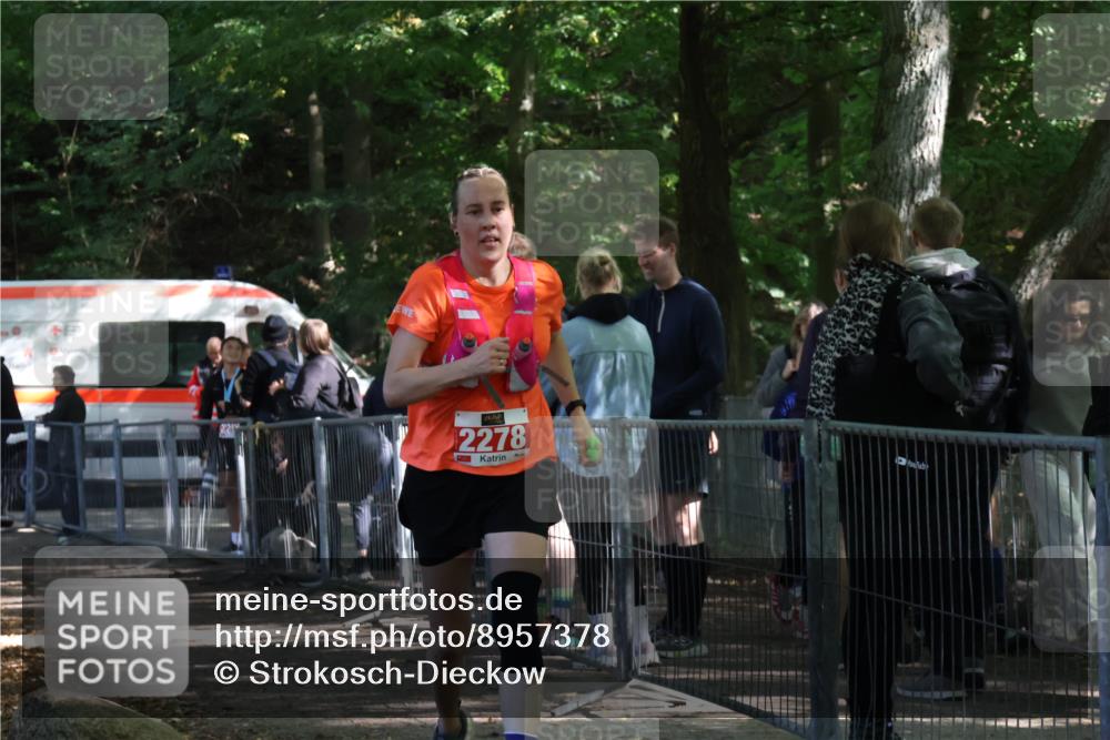 28.09.2025 - 33. Volkslauf durch das schöne Alstertal Strokosch-Dieckow http://msf.ph/oto/8957378 28.09.2025 13:02:28 Ziel 2278 meine-sportfotos.de