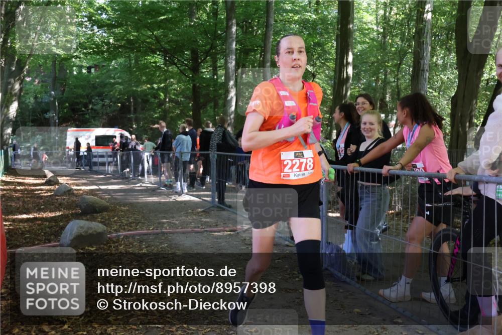 28.09.2025 - 33. Volkslauf durch das schöne Alstertal Strokosch-Dieckow http://msf.ph/oto/8957398 28.09.2025 13:02:31 Ziel  meine-sportfotos.de