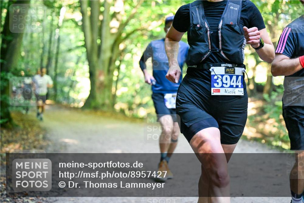 28.09.2025 - 33. Volkslauf durch das schöne Alstertal Dr. Thomas Lammeyer http://msf.ph/oto/8957427 28.09.2025 10:48:21 Laufen 3944 meine-sportfotos.de