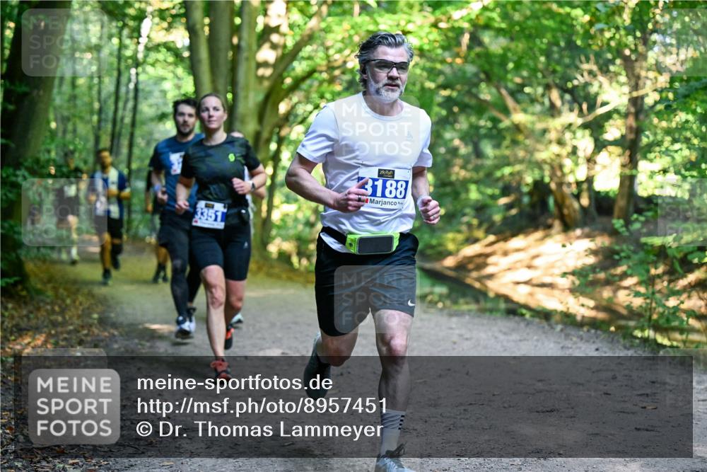 28.09.2025 - 33. Volkslauf durch das schöne Alstertal Dr. Thomas Lammeyer http://msf.ph/oto/8957451 28.09.2025 10:48:25 Laufen 3351, 3188 meine-sportfotos.de