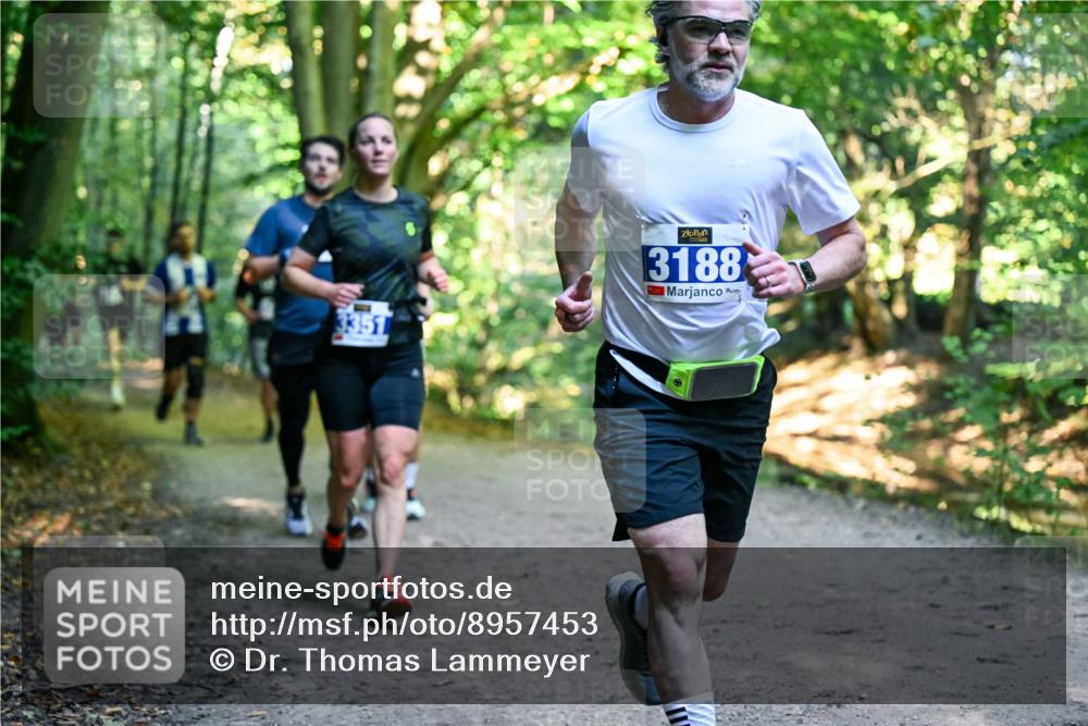 28.09.2025 - 33. Volkslauf durch das schöne Alstertal Dr. Thomas Lammeyer http://msf.ph/oto/8957453 28.09.2025 10:48:25 Laufen 3351, 3188 meine-sportfotos.de