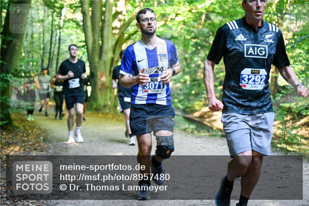 28.09.2025 - 33. Volkslauf durch das schöne Alstertal Dr. Thomas Lammeyer http://msf.ph/oto/8957480 28.09.2025 10:48:29 Laufen 24, 3071, 13292 meine-sportfotos.de
