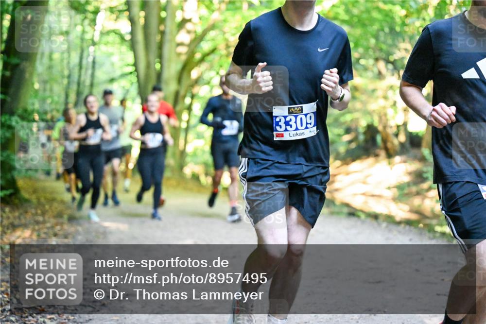 28.09.2025 - 33. Volkslauf durch das schöne Alstertal Dr. Thomas Lammeyer http://msf.ph/oto/8957495 28.09.2025 10:48:32 Laufen 3309 meine-sportfotos.de