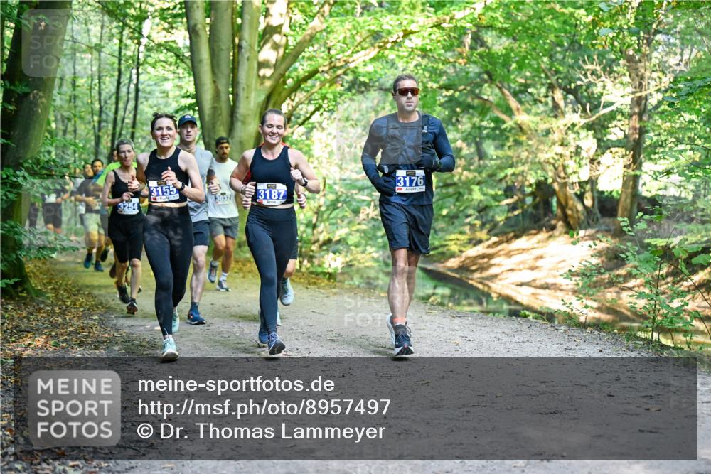 28.09.2025 - 33. Volkslauf durch das schöne Alstertal Dr. Thomas Lammeyer http://msf.ph/oto/8957497 28.09.2025 10:48:33 Laufen 3155, 3187, 3176 meine-sportfotos.de