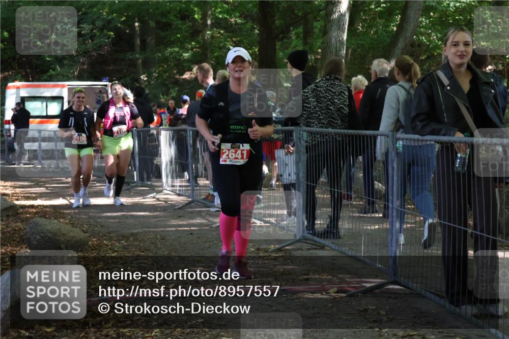 28.09.2025 - 33. Volkslauf durch das schöne Alstertal Strokosch-Dieckow http://msf.ph/oto/8957557 28.09.2025 13:03:33 Ziel 2105, 2641 meine-sportfotos.de