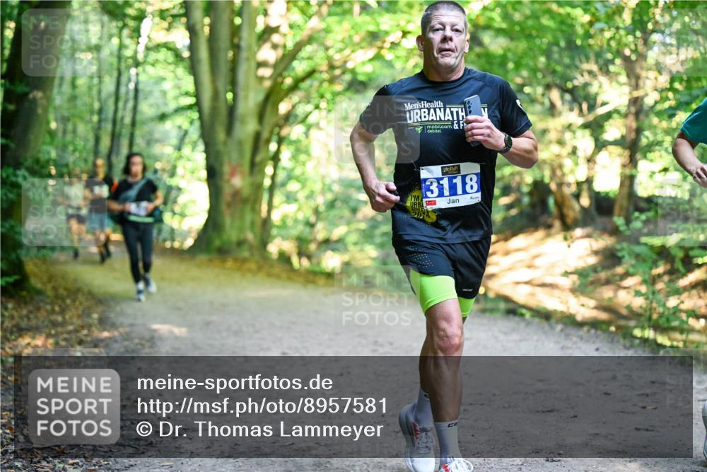 28.09.2025 - 33. Volkslauf durch das schöne Alstertal Dr. Thomas Lammeyer http://msf.ph/oto/8957581 28.09.2025 10:48:45 Laufen 3118 meine-sportfotos.de