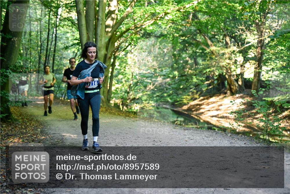 28.09.2025 - 33. Volkslauf durch das schöne Alstertal Dr. Thomas Lammeyer http://msf.ph/oto/8957589 28.09.2025 10:48:48 Laufen 16 meine-sportfotos.de