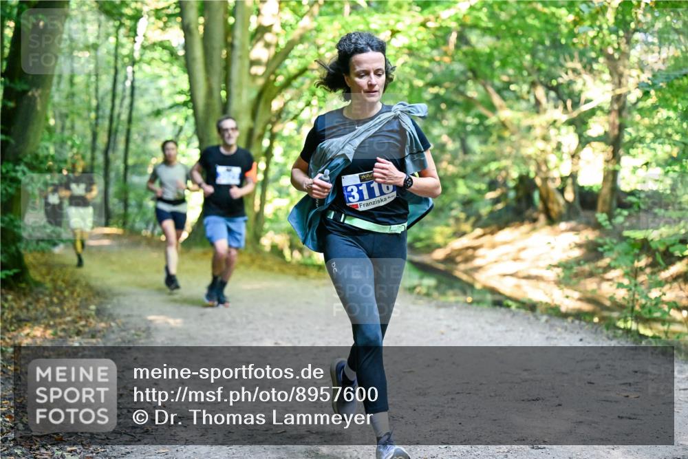 28.09.2025 - 33. Volkslauf durch das schöne Alstertal Dr. Thomas Lammeyer http://msf.ph/oto/8957600 28.09.2025 10:48:49 Laufen 3110 meine-sportfotos.de