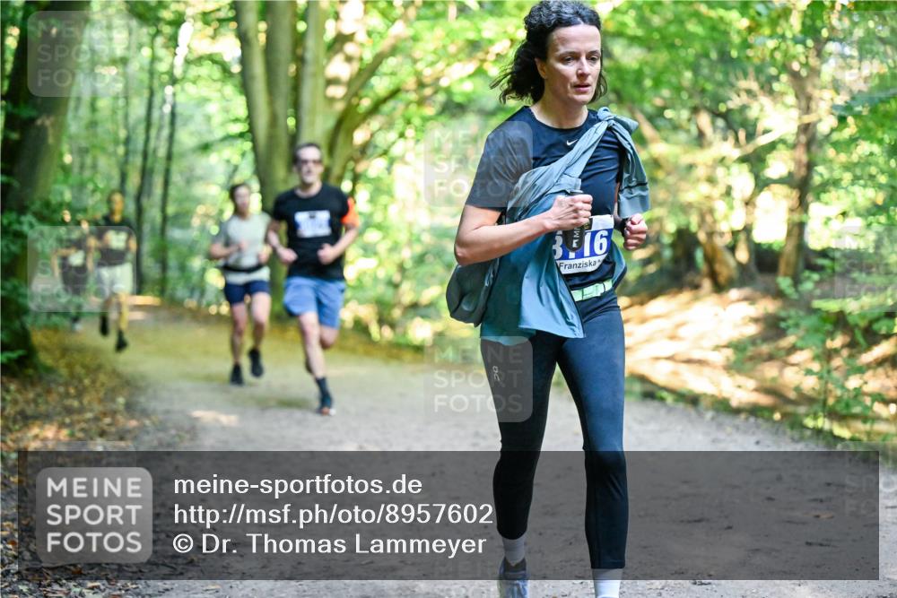 28.09.2025 - 33. Volkslauf durch das schöne Alstertal Dr. Thomas Lammeyer http://msf.ph/oto/8957602 28.09.2025 10:48:49 Laufen 3, 16 meine-sportfotos.de