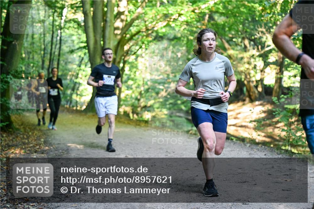 28.09.2025 - 33. Volkslauf durch das schöne Alstertal Dr. Thomas Lammeyer http://msf.ph/oto/8957621 28.09.2025 10:48:52 Laufen  meine-sportfotos.de