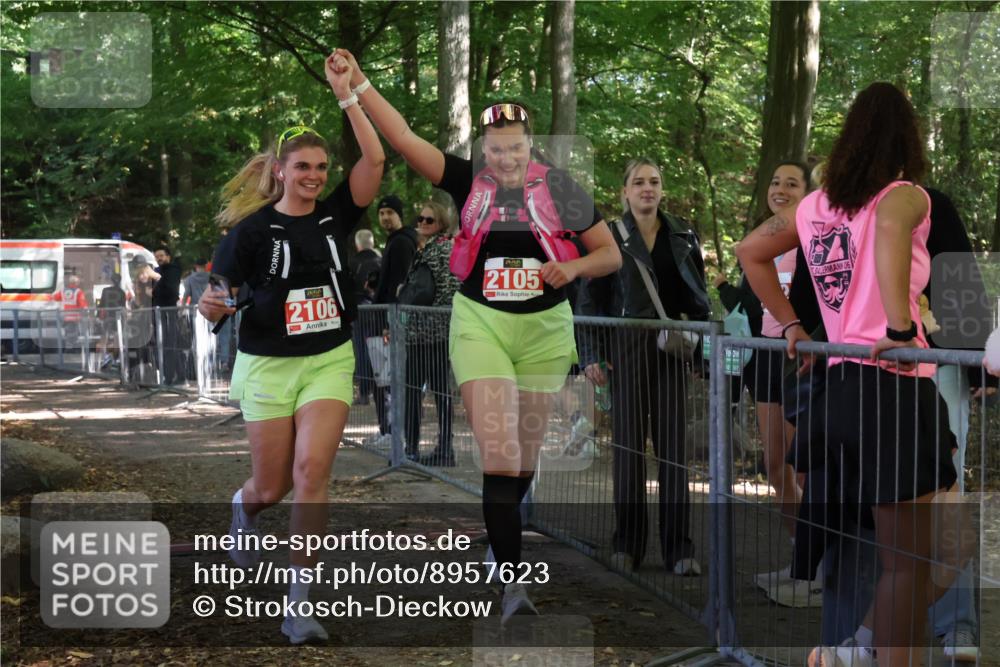 28.09.2025 - 33. Volkslauf durch das schöne Alstertal Strokosch-Dieckow http://msf.ph/oto/8957623 28.09.2025 13:03:37 Ziel 2105 meine-sportfotos.de