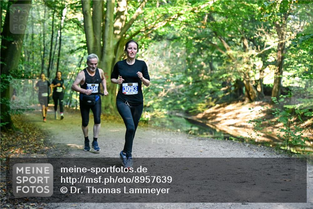 28.09.2025 - 33. Volkslauf durch das schöne Alstertal Dr. Thomas Lammeyer http://msf.ph/oto/8957639 28.09.2025 10:48:55 Laufen 3344, 13093 meine-sportfotos.de
