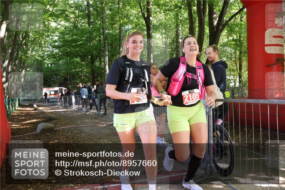 28.09.2025 - 33. Volkslauf durch das schöne Alstertal Strokosch-Dieckow http://msf.ph/oto/8957660 28.09.2025 13:03:38 Ziel  meine-sportfotos.de