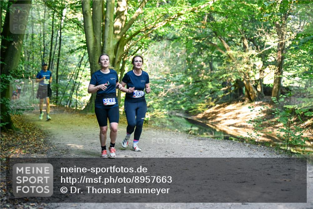28.09.2025 - 33. Volkslauf durch das schöne Alstertal Dr. Thomas Lammeyer http://msf.ph/oto/8957663 28.09.2025 10:48:59 Laufen 3210, 3936 meine-sportfotos.de