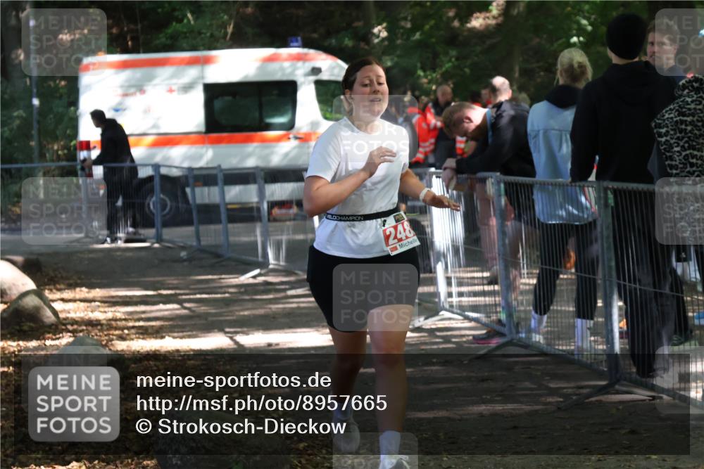 28.09.2025 - 33. Volkslauf durch das schöne Alstertal Strokosch-Dieckow http://msf.ph/oto/8957665 28.09.2025 13:04:15 Ziel 2483 meine-sportfotos.de