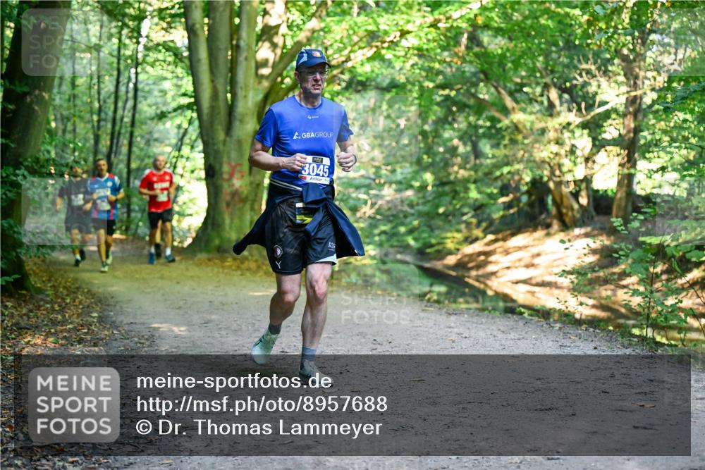 28.09.2025 - 33. Volkslauf durch das schöne Alstertal Dr. Thomas Lammeyer http://msf.ph/oto/8957688 28.09.2025 10:49:03 Laufen 3045 meine-sportfotos.de
