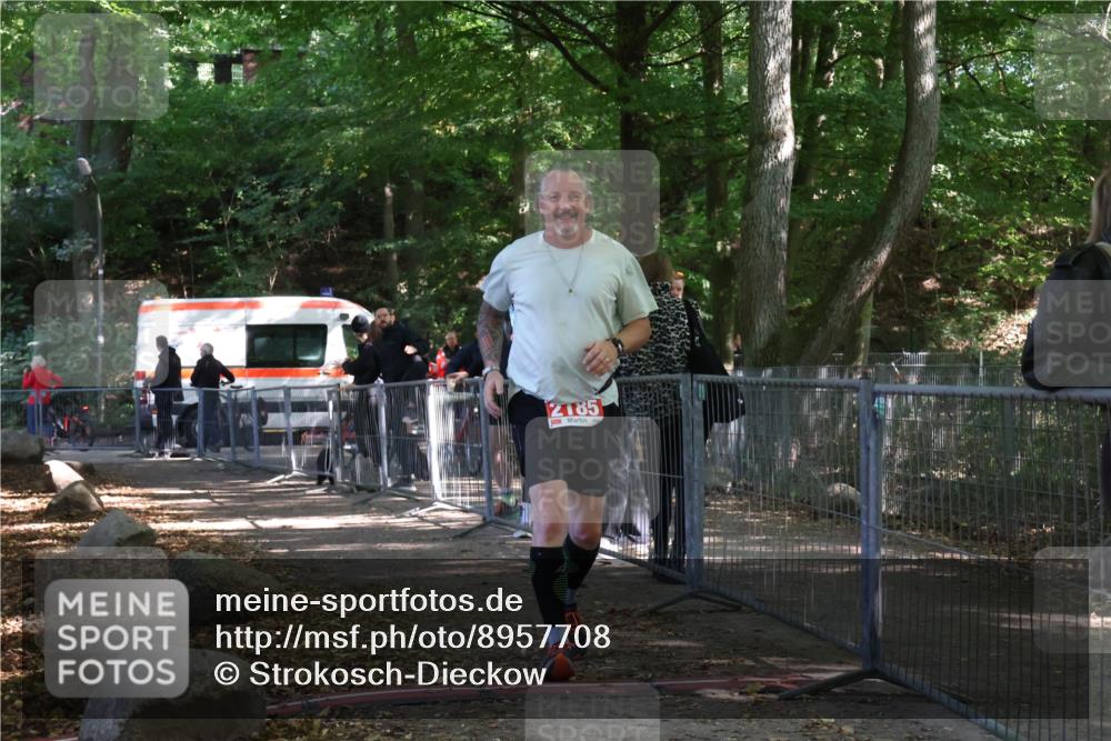 28.09.2025 - 33. Volkslauf durch das schöne Alstertal Strokosch-Dieckow http://msf.ph/oto/8957708 28.09.2025 13:04:43 Ziel 2185 meine-sportfotos.de