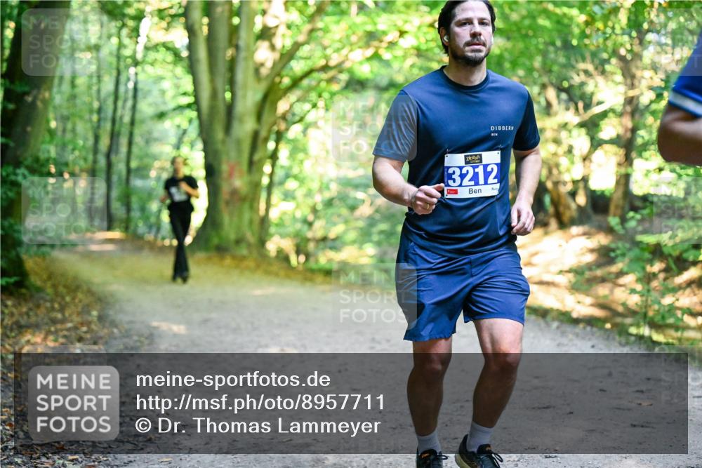28.09.2025 - 33. Volkslauf durch das schöne Alstertal Dr. Thomas Lammeyer http://msf.ph/oto/8957711 28.09.2025 10:49:10 Laufen 3212 meine-sportfotos.de
