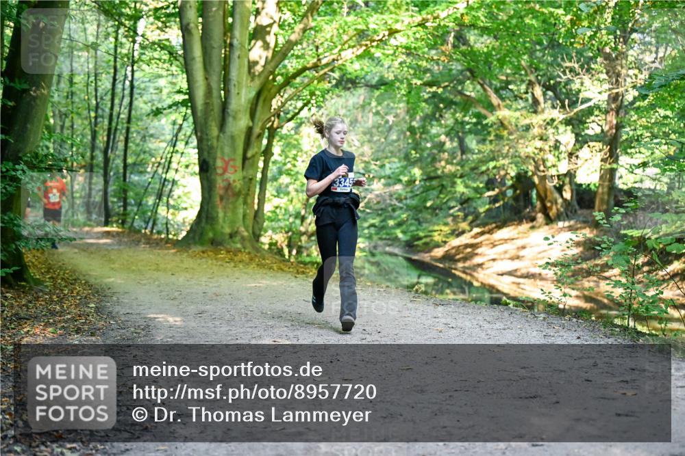 28.09.2025 - 33. Volkslauf durch das schöne Alstertal Dr. Thomas Lammeyer http://msf.ph/oto/8957720 28.09.2025 10:49:12 Laufen 3345 meine-sportfotos.de
