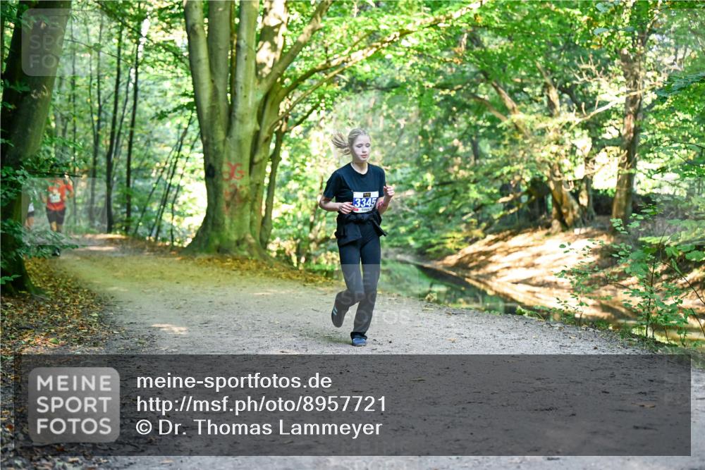 28.09.2025 - 33. Volkslauf durch das schöne Alstertal Dr. Thomas Lammeyer http://msf.ph/oto/8957721 28.09.2025 10:49:12 Laufen 3345 meine-sportfotos.de