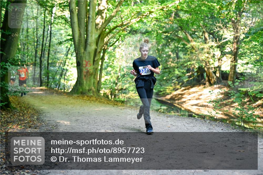 28.09.2025 - 33. Volkslauf durch das schöne Alstertal Dr. Thomas Lammeyer http://msf.ph/oto/8957723 28.09.2025 10:49:13 Laufen 3345 meine-sportfotos.de