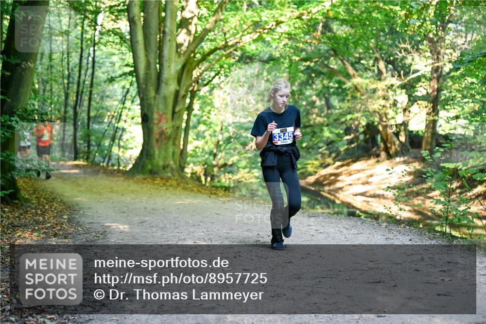 28.09.2025 - 33. Volkslauf durch das schöne Alstertal Dr. Thomas Lammeyer http://msf.ph/oto/8957725 28.09.2025 10:49:13 Laufen 3345 meine-sportfotos.de