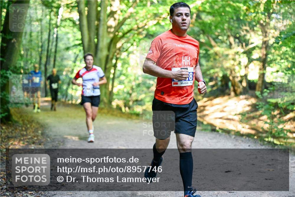 28.09.2025 - 33. Volkslauf durch das schöne Alstertal Dr. Thomas Lammeyer http://msf.ph/oto/8957746 28.09.2025 10:49:19 Laufen 8 meine-sportfotos.de