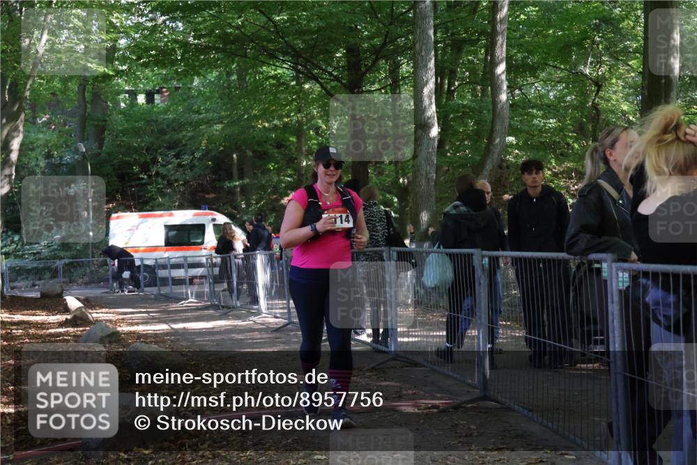 28.09.2025 - 33. Volkslauf durch das schöne Alstertal Strokosch-Dieckow http://msf.ph/oto/8957756 28.09.2025 13:05:30 Ziel 1114 meine-sportfotos.de