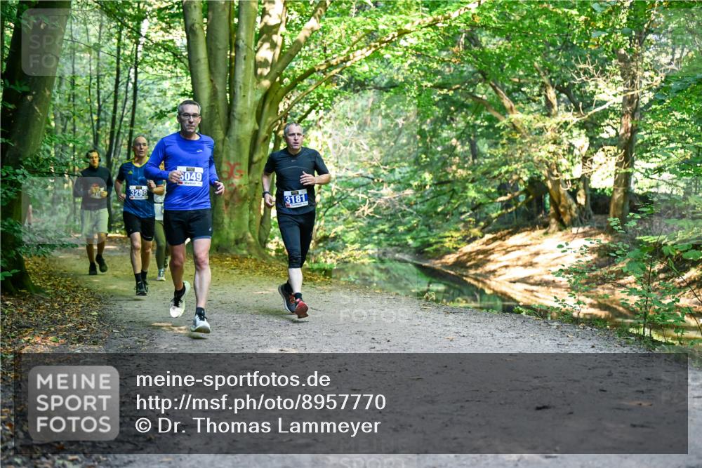 28.09.2025 - 33. Volkslauf durch das schöne Alstertal Dr. Thomas Lammeyer http://msf.ph/oto/8957770 28.09.2025 10:49:23 Laufen 3298, 049, 3181 meine-sportfotos.de