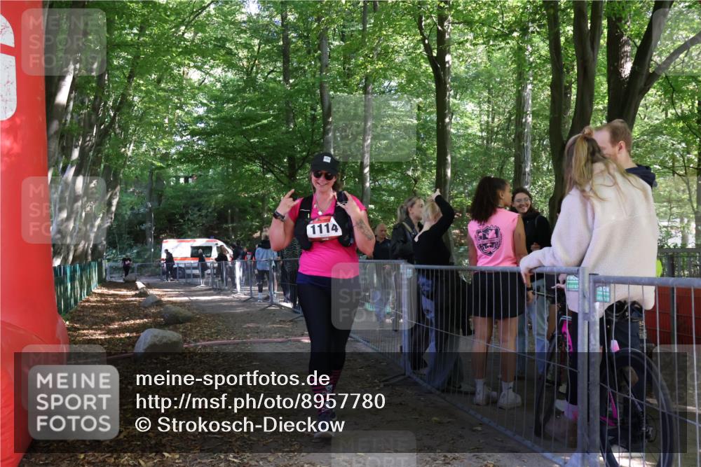 28.09.2025 - 33. Volkslauf durch das schöne Alstertal Strokosch-Dieckow http://msf.ph/oto/8957780 28.09.2025 13:05:32 Ziel  meine-sportfotos.de
