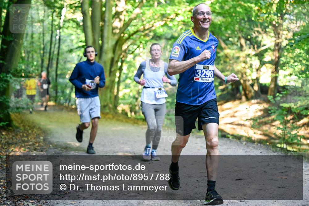 28.09.2025 - 33. Volkslauf durch das schöne Alstertal Dr. Thomas Lammeyer http://msf.ph/oto/8957788 28.09.2025 10:49:26 Laufen 3298 meine-sportfotos.de