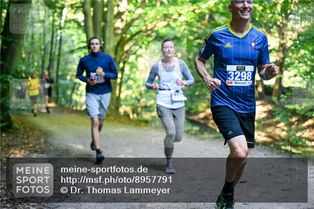 28.09.2025 - 33. Volkslauf durch das schöne Alstertal Dr. Thomas Lammeyer http://msf.ph/oto/8957791 28.09.2025 10:49:26 Laufen 3298 meine-sportfotos.de