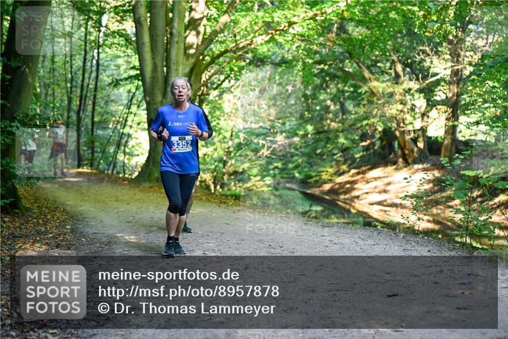 28.09.2025 - 33. Volkslauf durch das schöne Alstertal Dr. Thomas Lammeyer http://msf.ph/oto/8957878 28.09.2025 10:49:41 Laufen 3352 meine-sportfotos.de