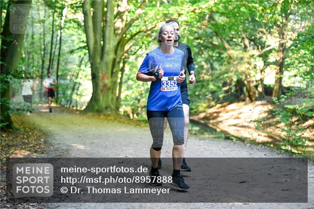 28.09.2025 - 33. Volkslauf durch das schöne Alstertal Dr. Thomas Lammeyer http://msf.ph/oto/8957888 28.09.2025 10:49:42 Laufen 3352 meine-sportfotos.de